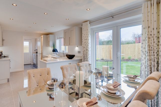 29, St Christophers Drive, Oundle photo 3