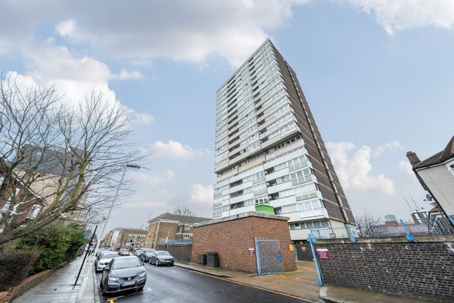 Thumbnail Flat for sale in College Point, Stratford