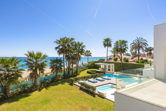 Thumbnail Town house for sale in Marbella Golden Mile, Marbella, Malaga
