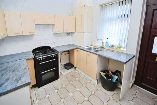 27, Cliffe Terrace, Keighley photo 5