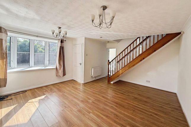 27, Jay Park Crescent, Kidderminster photo 3
