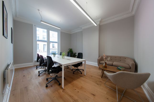 Office to let in Oxford Street, London