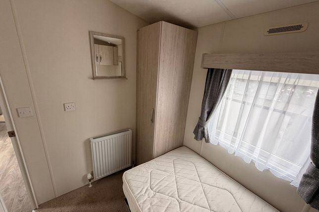 30, Epworth Fields, Newlands lane, Epworth photo 3