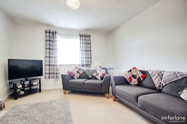 32 Carter Close, Swindon photo 3