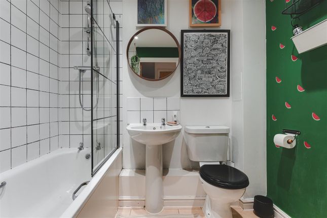 3 Bramble Court-1.Jpg