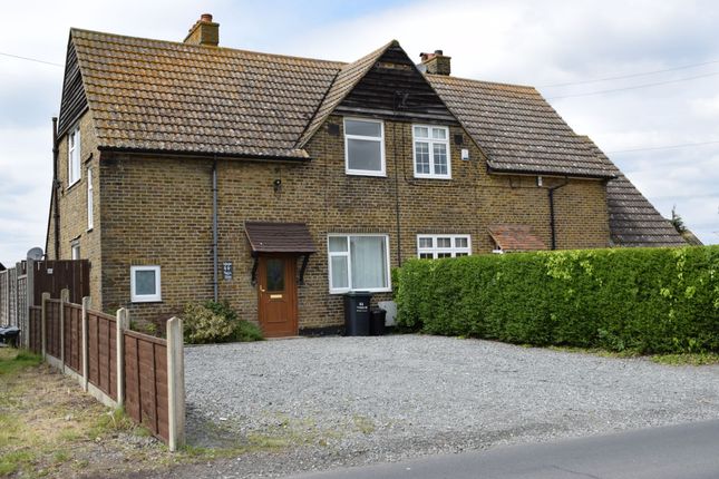 Thumbnail Terraced house to rent in Thong Lane, Shorne