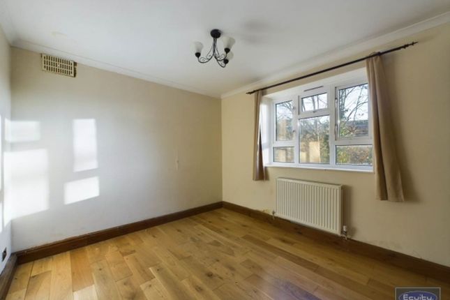 57 John Newton Court, Welling photo 2
