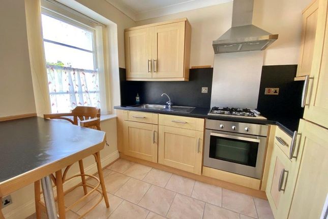 Flat to rent in Lincoln House, Palermo Road, Torquay