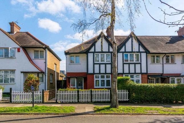 End terrace house to rent in Park Drive, Acton, Acton