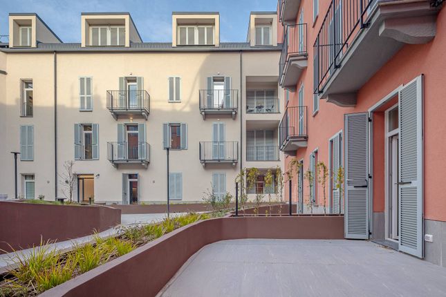 Apartment for sale in Via Errico Petrella, Milano, Lombardia