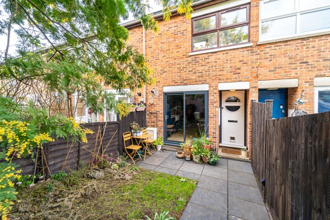 89, Lightfoot Road, Crouch End photo 3