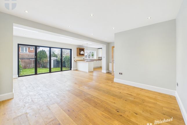 57 Turnfurlong, Aylesbury photo 3
