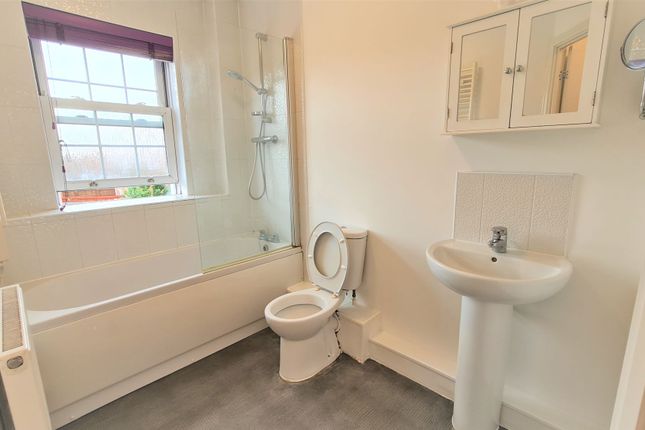Flat for sale in Long Roses Way, Birstall, Leicester