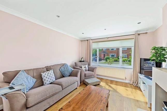 6, Dunston Hill, TRING photo 3