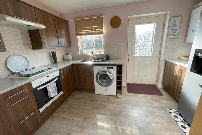 40, Kingswood Road, Crewkerne photo 4