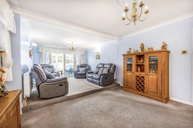 4, Springfields, Dunmow photo 3