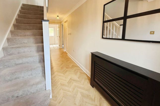 47 Moorhen Way, Stoke-On-Trent photo 2