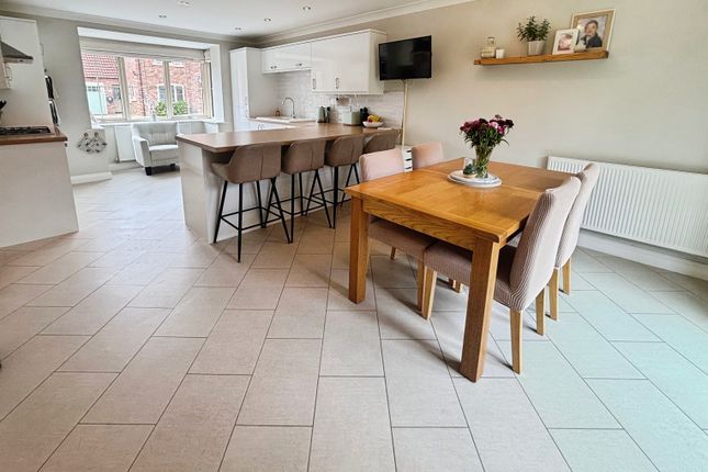 5, Bowthorpe Close, South Hykeham photo 2