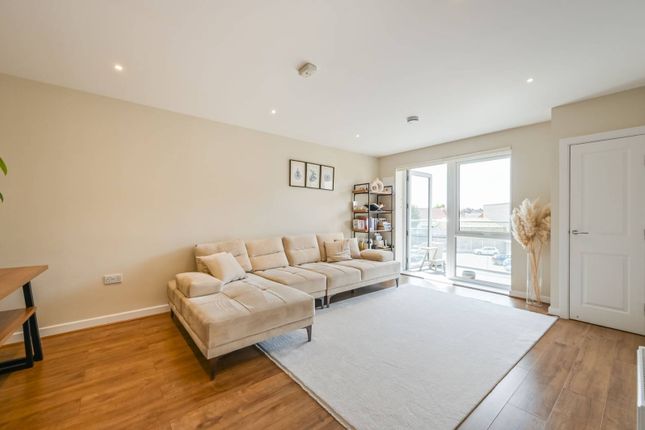 Thumbnail Flat to rent in Brennan House E10, Leyton, London,