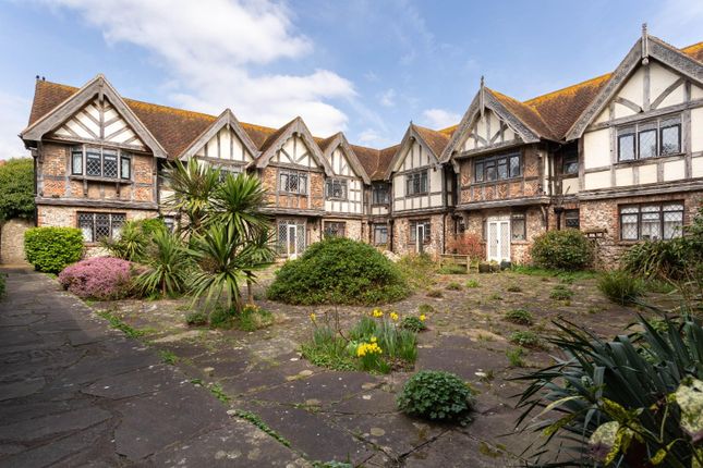 Tudor Close-1.Jpg