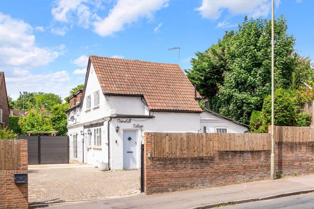 271, Brooklands Road, Weybridge photo 3