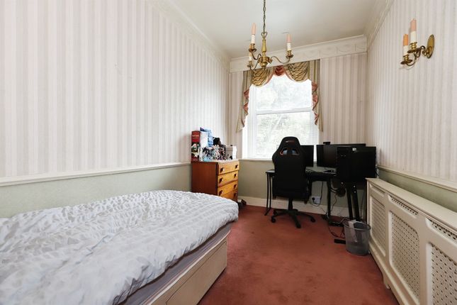 Flat for sale in Birmingham Road, Hagley, Stourbridge