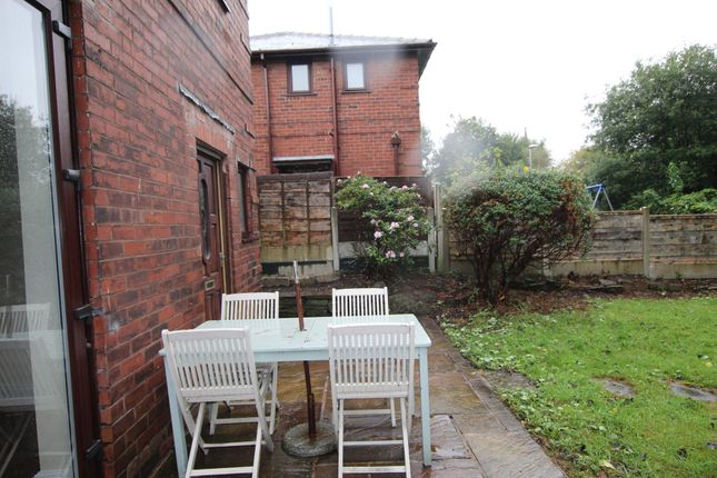 11 Geneva Terrace, Rochdale photo 5