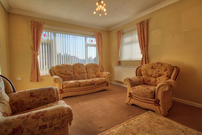 3, Ellsdon Rise, Worcester photo 2