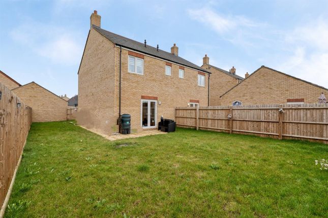 26, Louise Rise, Hitchin photo 4