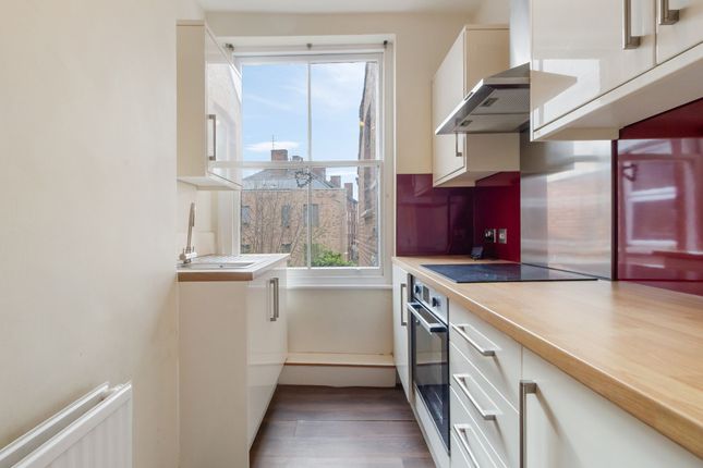 First Floor Flat, 30 Birnam Road, London, London photo 4