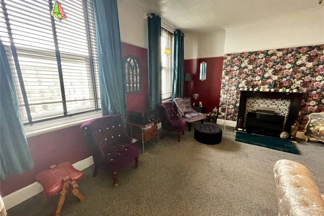 Flat 3, 2, Marlborough Terrace, East  Yorkshire photo 3