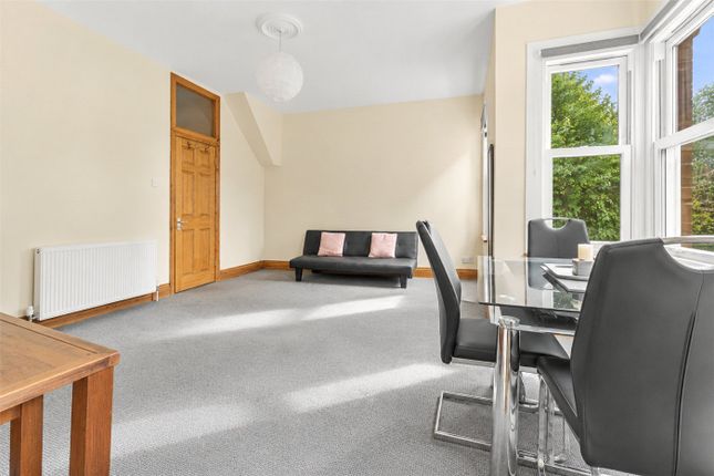 FFF, 138, Philip Lane, London photo 3