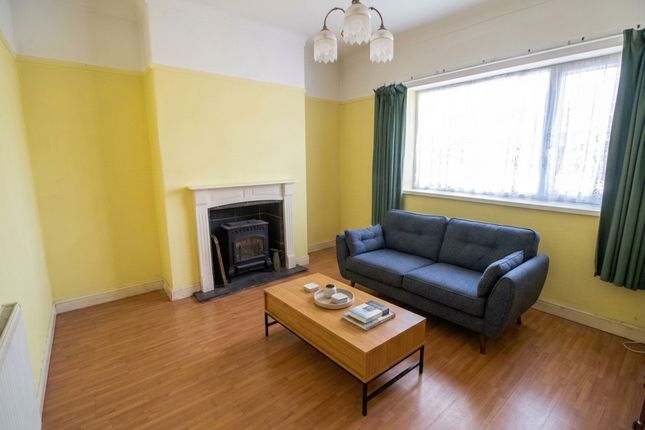143 Church Street, Deeside photo 4