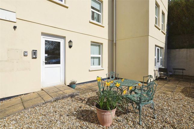 Flat 7 Puffin Court,, Bay View Road, Bideford photo 3