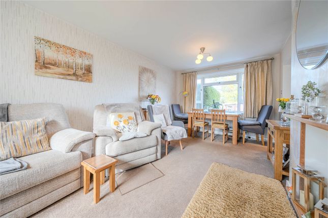 92, Calverley Lane, West Yorkshire photo 2