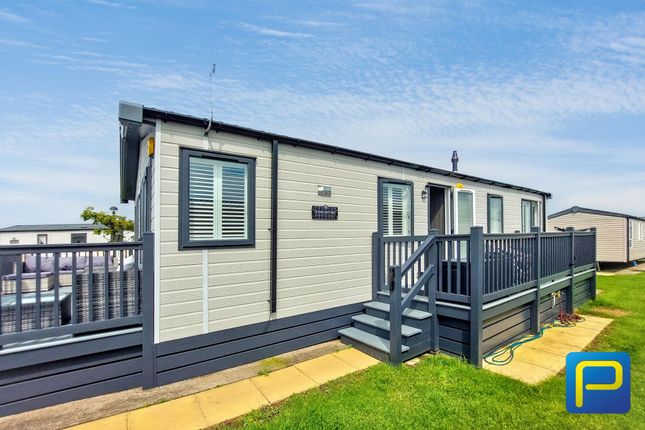 Meadow Larks 28, Amble Links Holiday Park, Amble photo 2