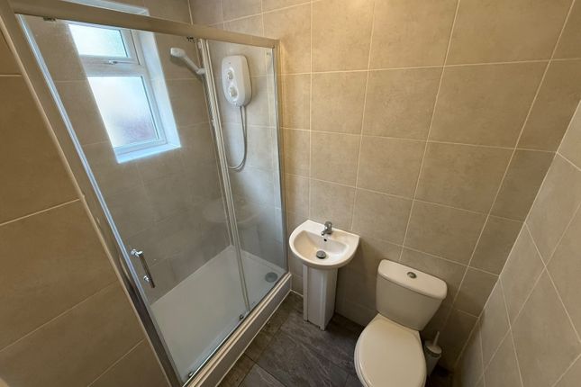 Cromer Close, Uxbridge photo 4