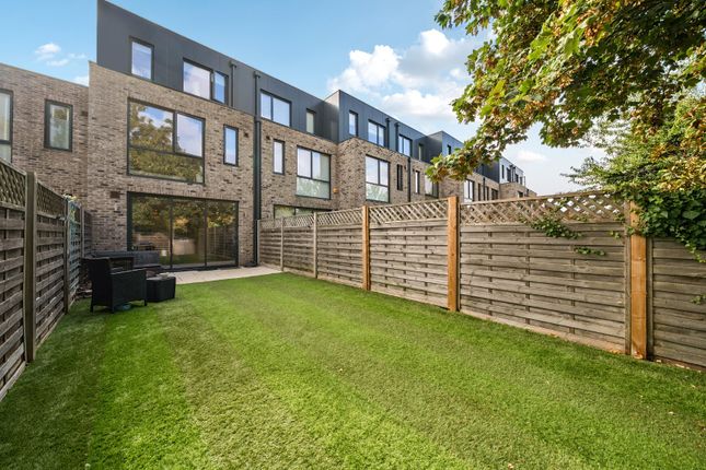 8, Willow House, 51, Woodland Way, Mitcham photo 4