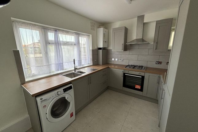 40, Apsley Road, South Norwood photo 3