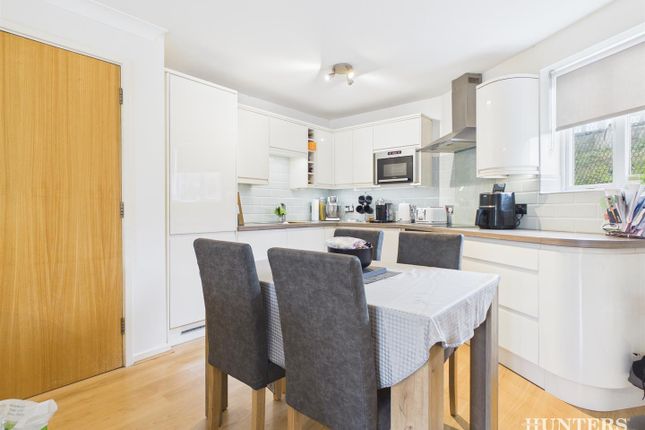 102, Bridgwater Road, Ruislip photo 4