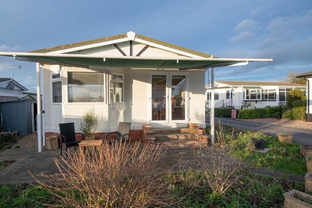 Thumbnail Mobile/park home for sale in West End Park, Ingham