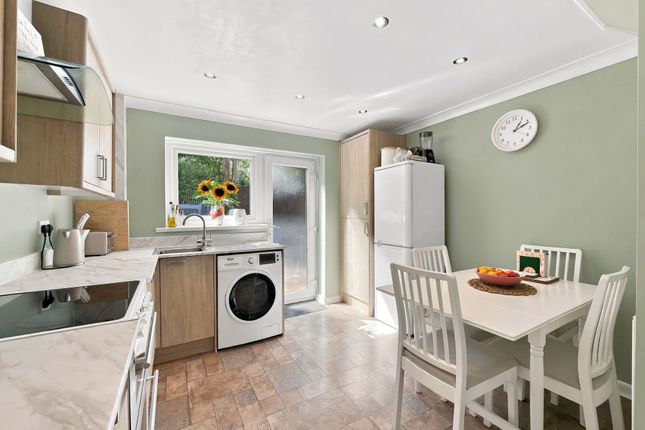 17 Constable Drive, Newport photo 4