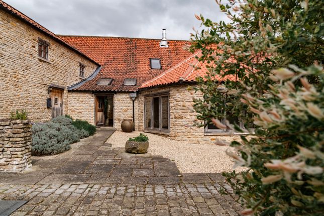 282750 - Ginmill Barn 93.Jpg