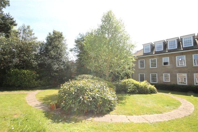 Apartment 21, Holmewood House,, Brighton Road, Surrey photo 2