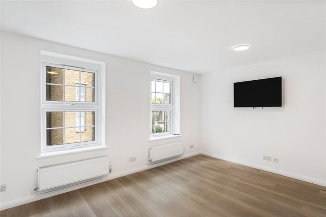 4, Lorenzo Street, London photo 2