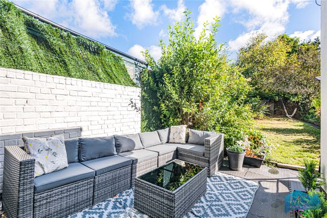 GFF, 36, Bellevue Road, London photo 3