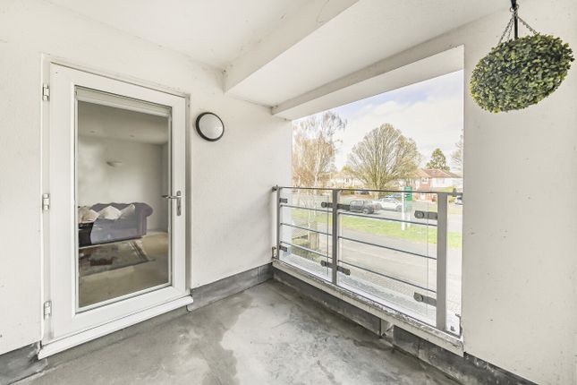 Flat 4, Keble Court, 45, Sunderland Avenue, North Oxford photo 4