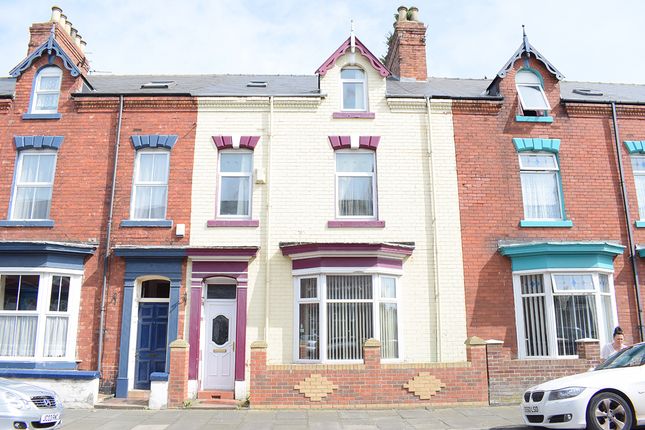 6 bed terraced house to rent in Grosvenor Street, Hartlepool