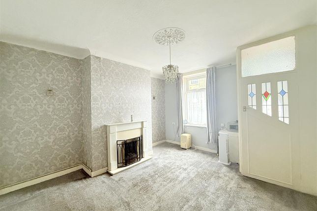 28, Argyle Street, Mossley photo 2