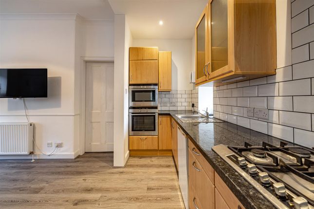8, Mavis Bank, Selkirk photo 4
